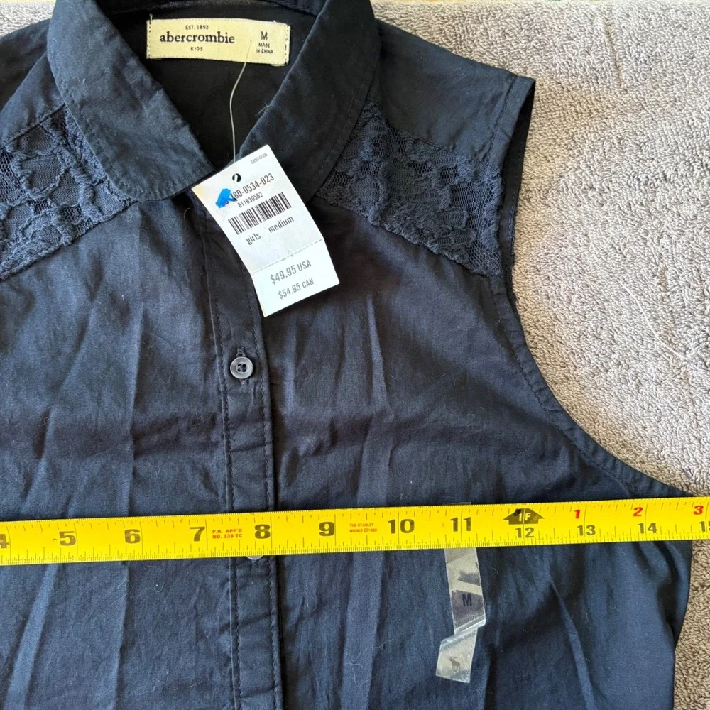 Abercrombie Kids Sleeveless Top Size Medium Black Lace Peplum Button Down Lace